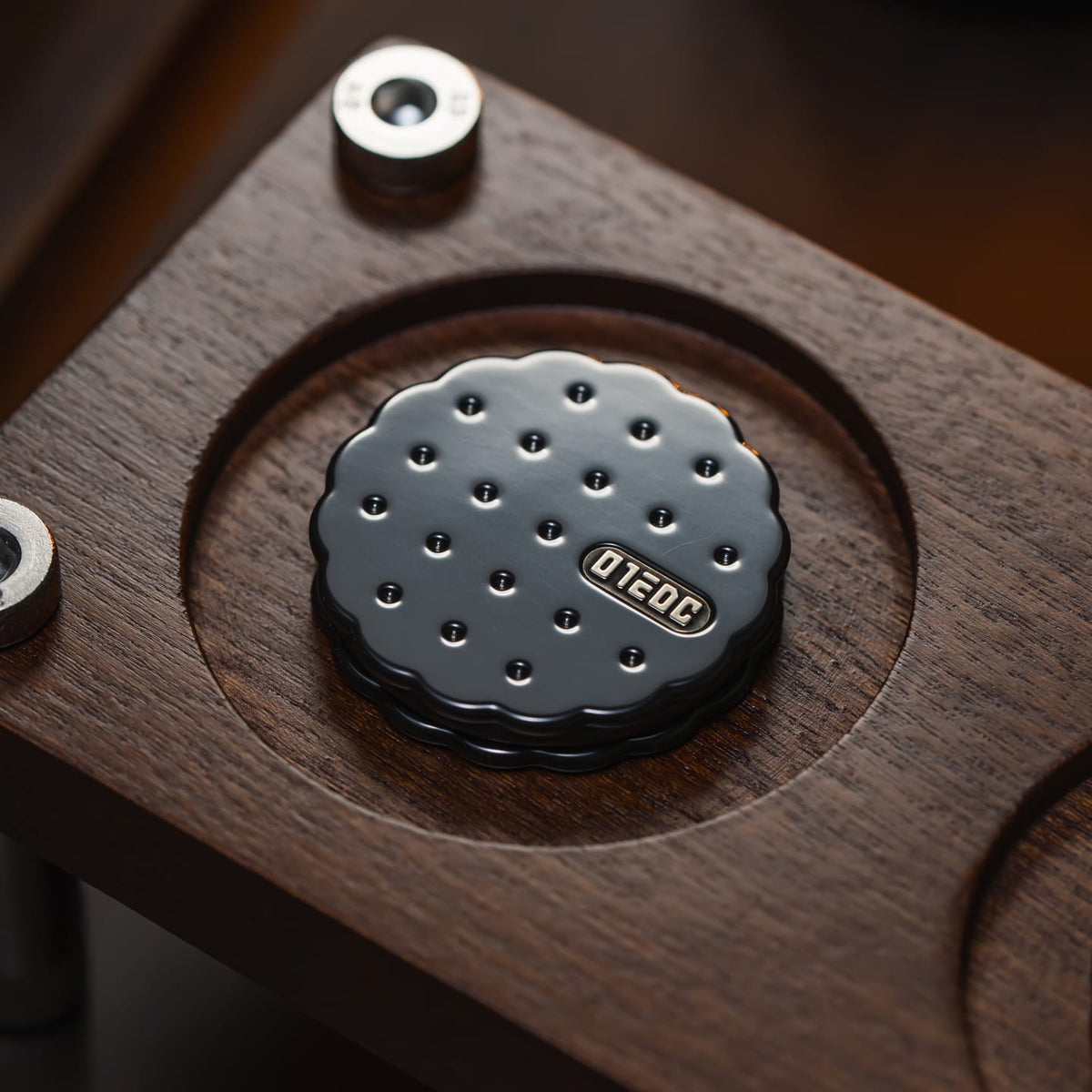 01EDC Sandwich Cookie Haptic Coin Zirconium