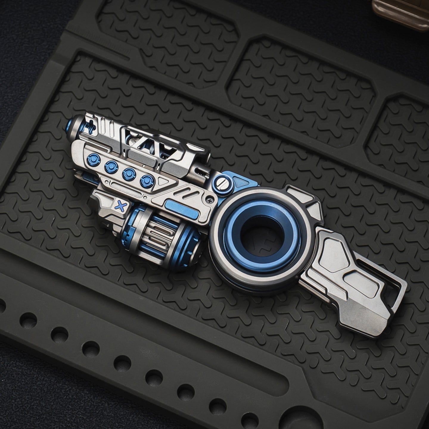 01EDC 只禁优惠代码 Time Knight 3.0 Pro Titanium blue (ships in 3 days)