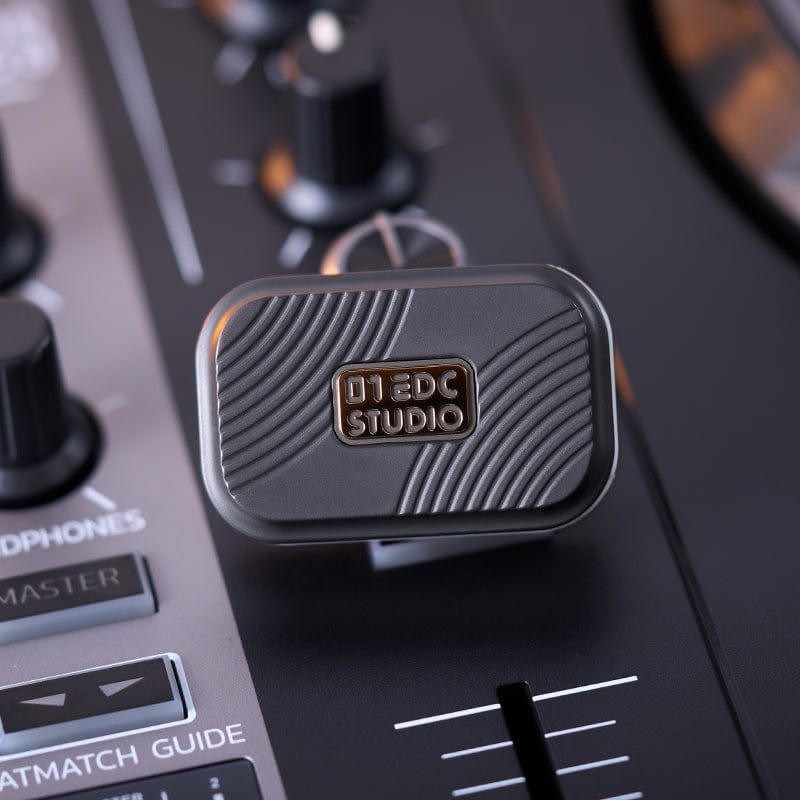 01EDC Fidget Slider MINI Burger Stonewashed Zirconium