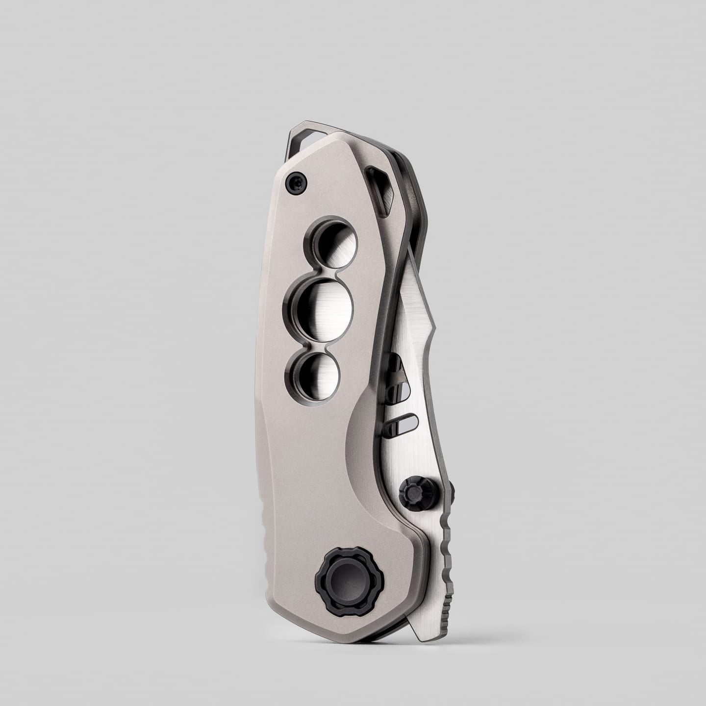 42.COSMO åŠįĶäžæ äŧĢį Baby Teeth Titanium/M390