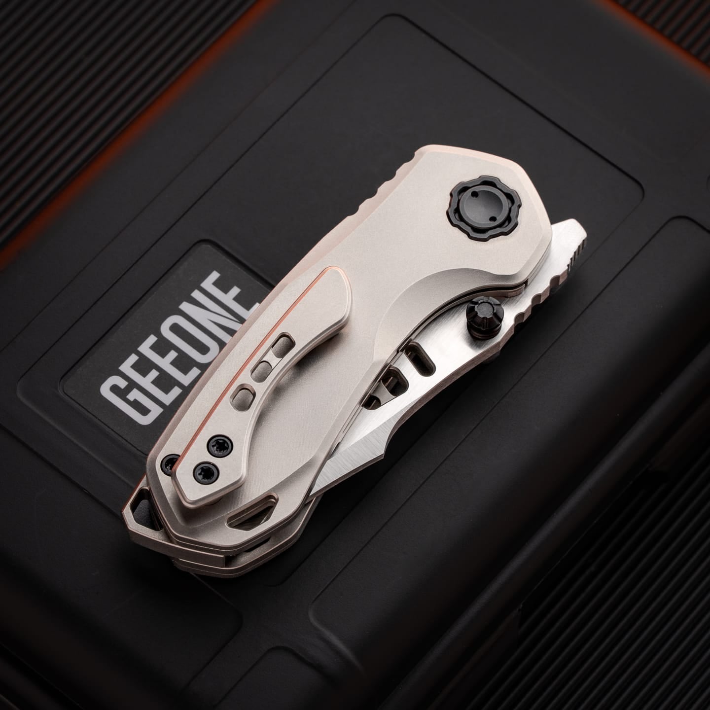 42.COSMO 只禁优惠代码 Baby Teeth Titanium/M390
