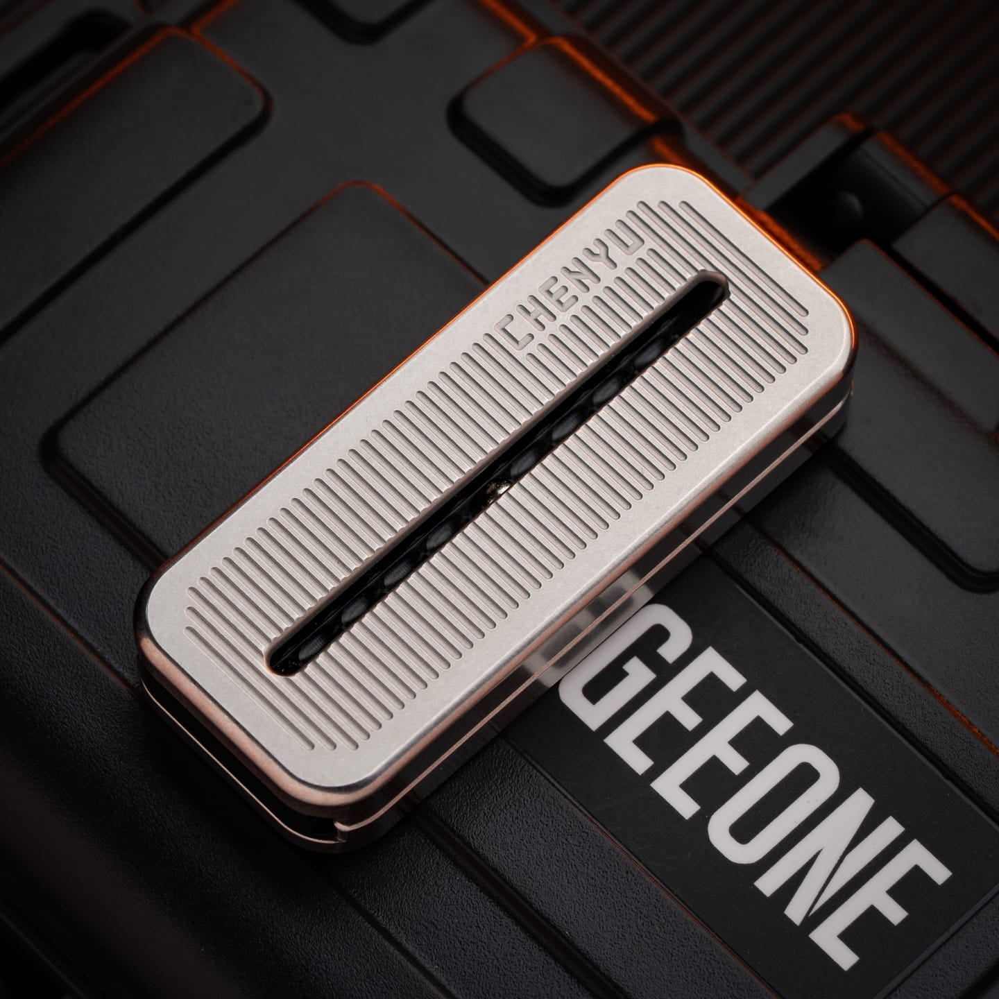 CHENYU Fidget Slider Syntony Stonewashed Titanium