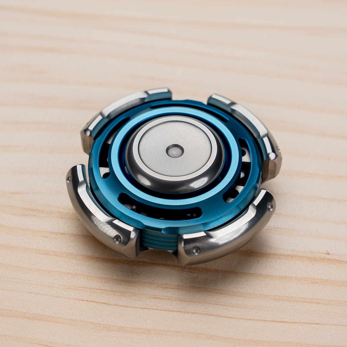 DJG 只禁优惠代码 Whisper Spin Titanium-blue&gray (ships in 7 days)
