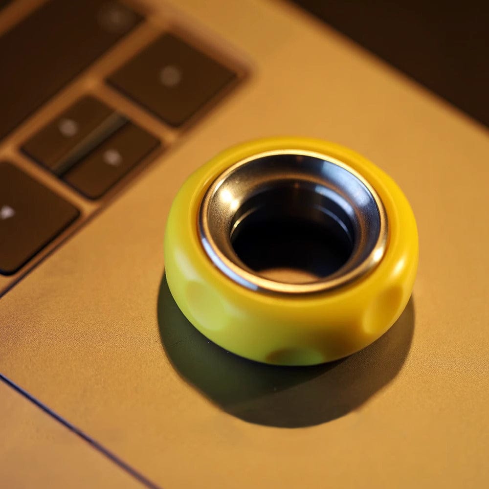 GAO STUDIO CHIZ RING POM