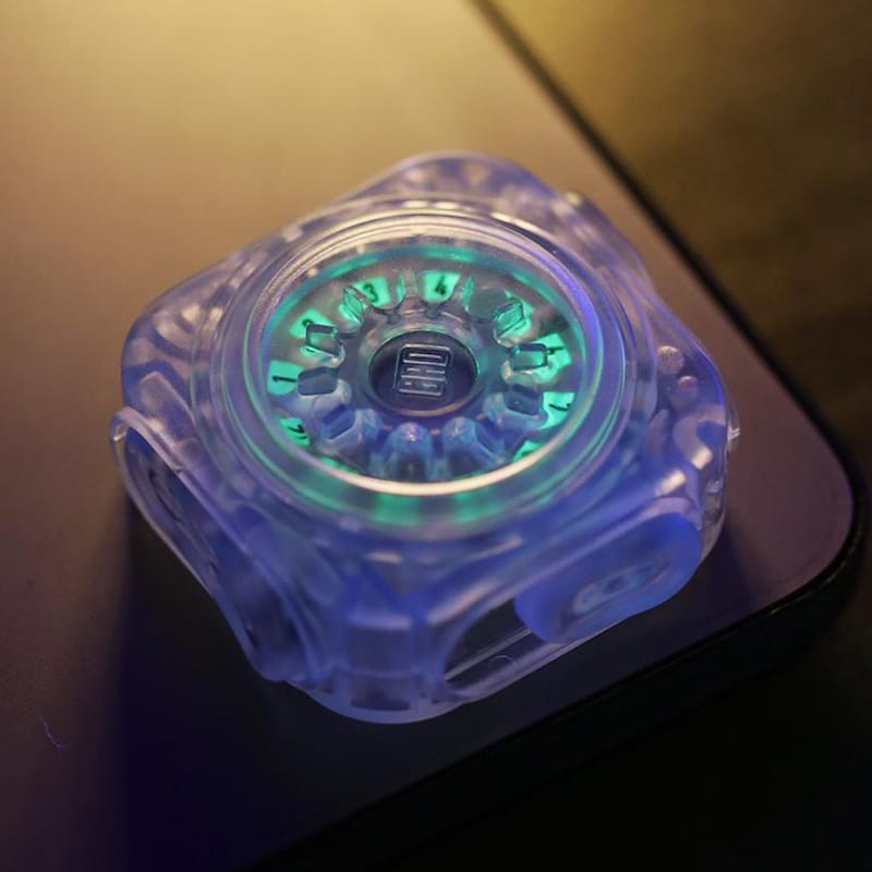 GAO STUDIO Fidget Spinner Fidget Master PC-Ice Crystal White (Luminous) ships in 3 days