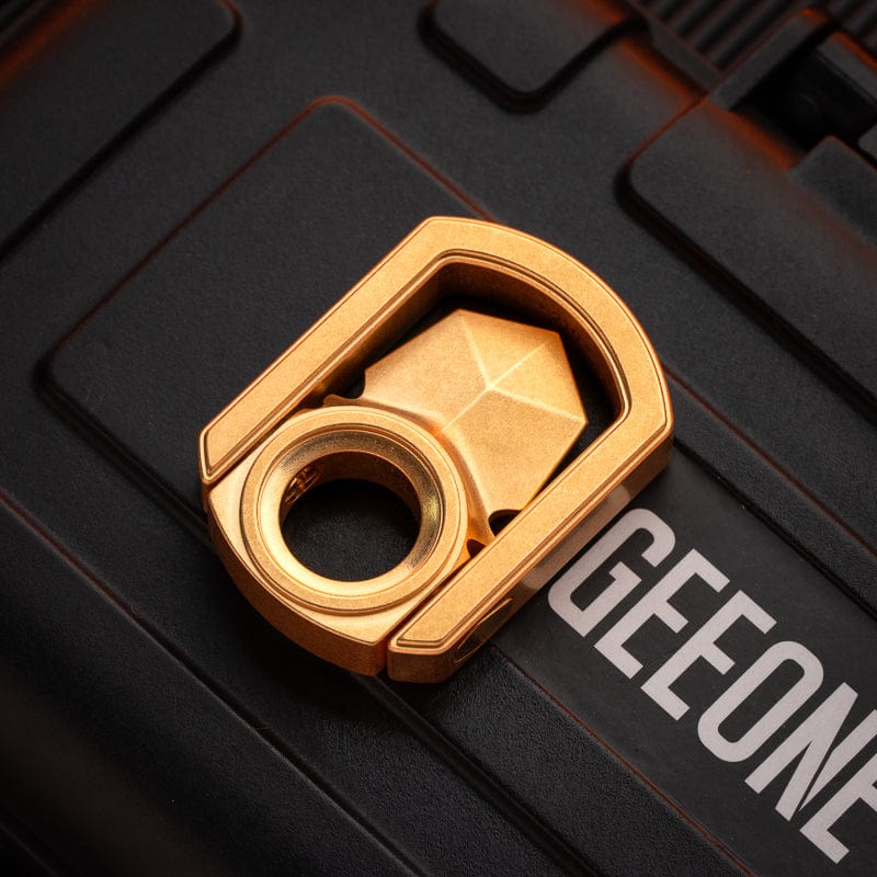 Iron Triangle Pendants Heart of Zerg 2.0 Stonewashed Ti-gold (without tritium groove)