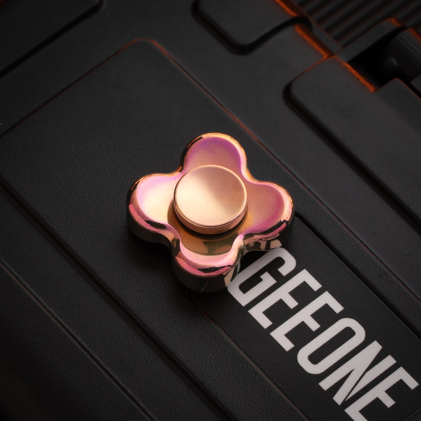 KASH EDC 只禁优惠代码 Kiddo Spinner Kiddo Spinner / Titanium-gold+pink