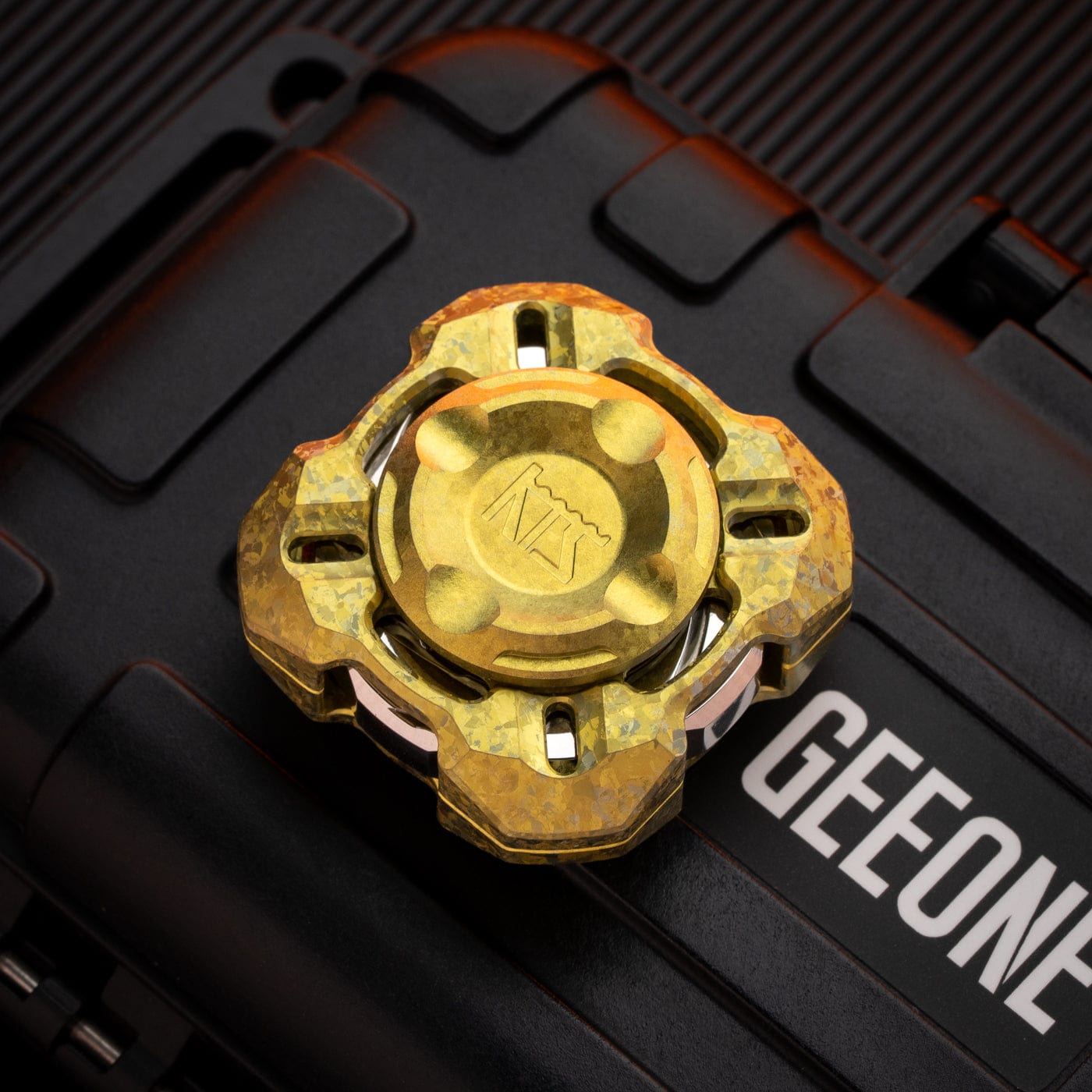 KTS 只禁优惠代码 M4 Tenon Spinner Crystal Titanium-golden