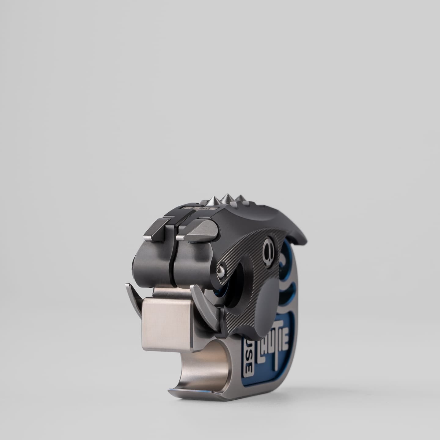 LAUTIE 只禁优惠代码 Armored Boar Bottle Opener