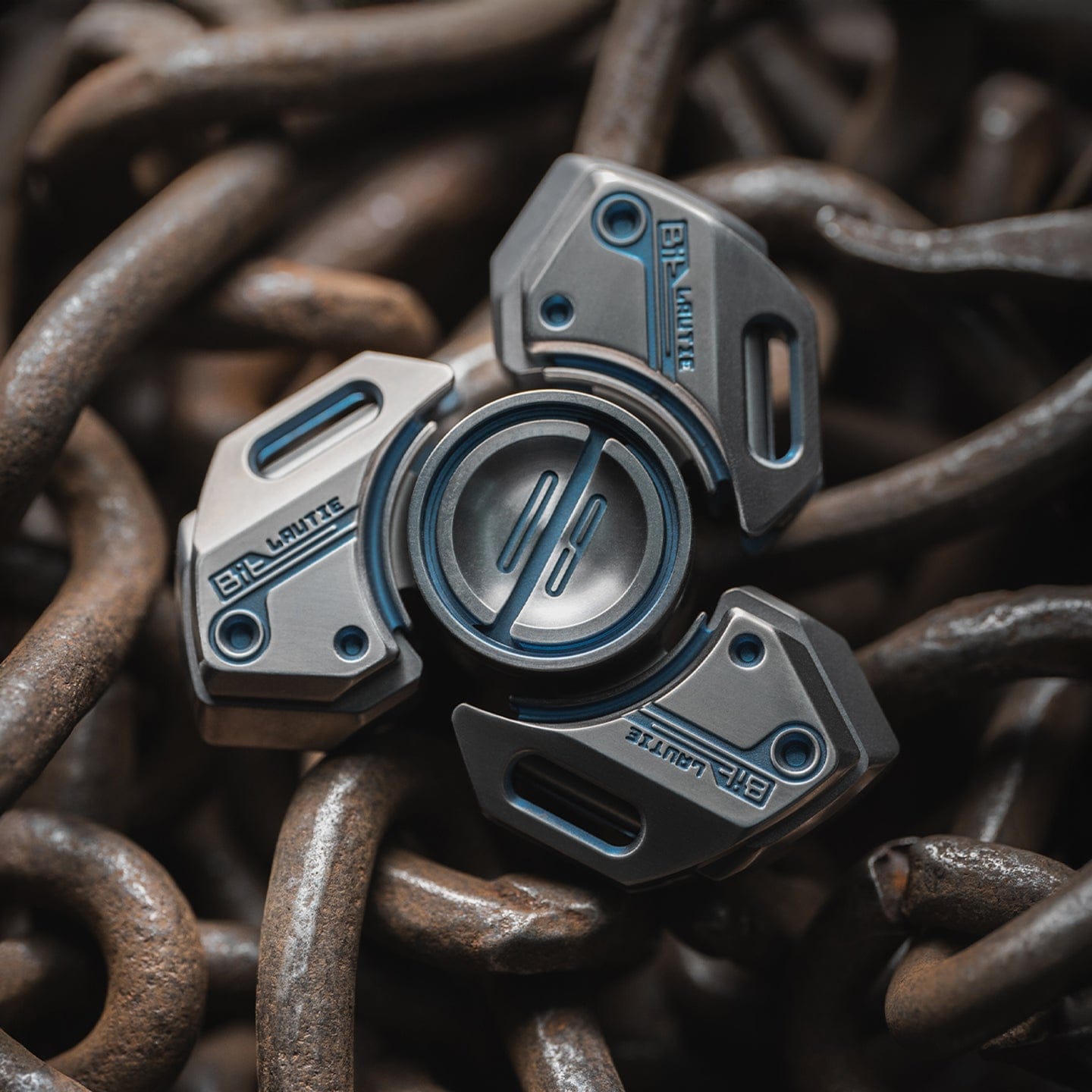 LAUTIE 只禁优惠代码 Bit-09-Ti Fidget Spinner Titanium Blue (ships in 16 days)