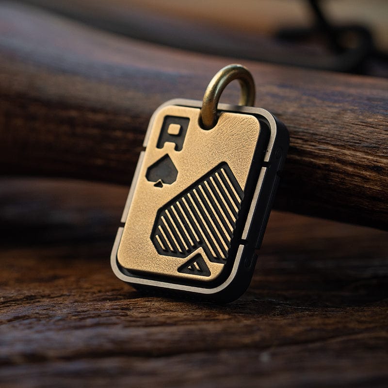 LAUTIE 只禁优惠代码 POKER PENDANT Red Peach K / Zirconium + Brass (AA) 11400 Points Redemption