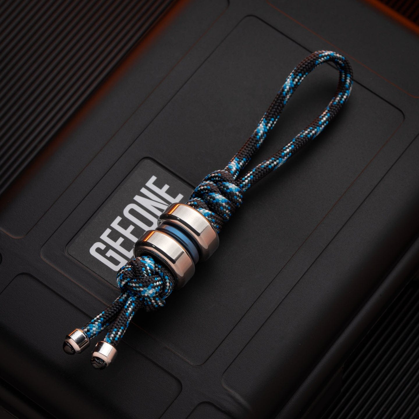LAUTIE 只禁优惠代码 “Resistor” Lanyard Bead Separated Braiding Kit / Titanium/blue-Center Column+Stainless Steel-Outer Ring 2pcs (used for the key chain)