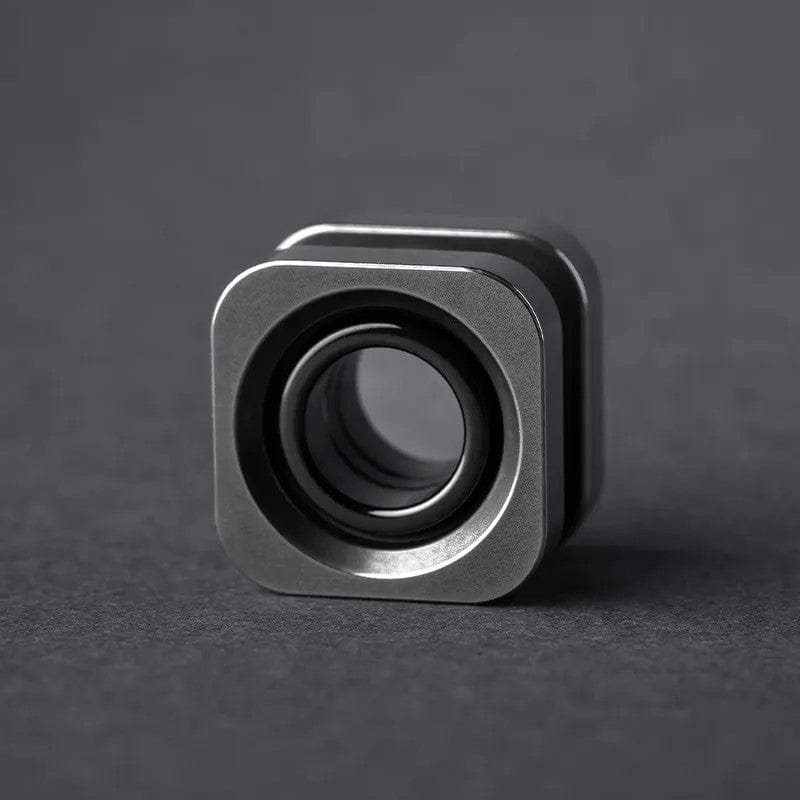 LAUTIE Pendants “Wormhole” Pendant