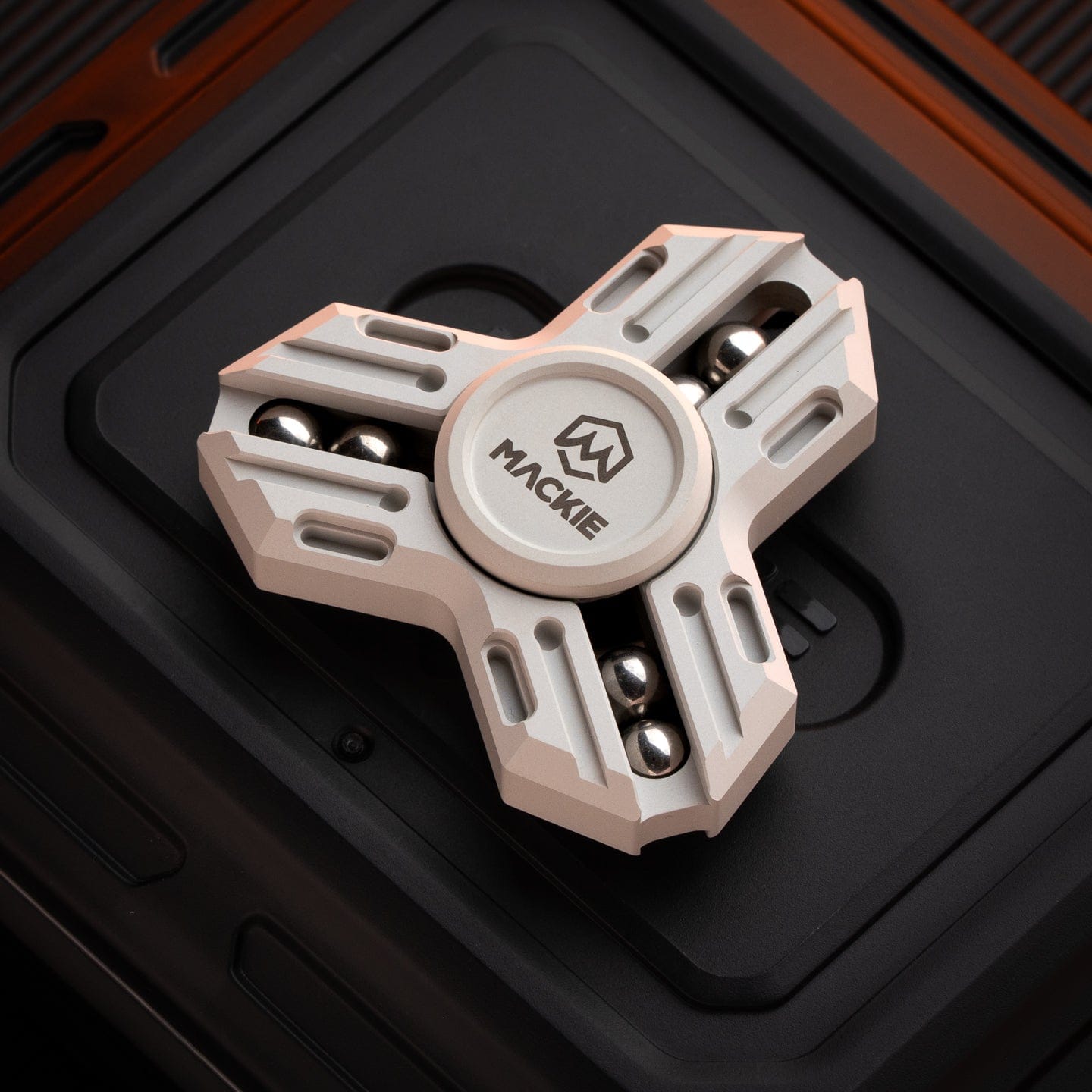 MACKIE Fidget Spinner KNIGHT MINI 3.0 Aluminum (white) ships in 3 days