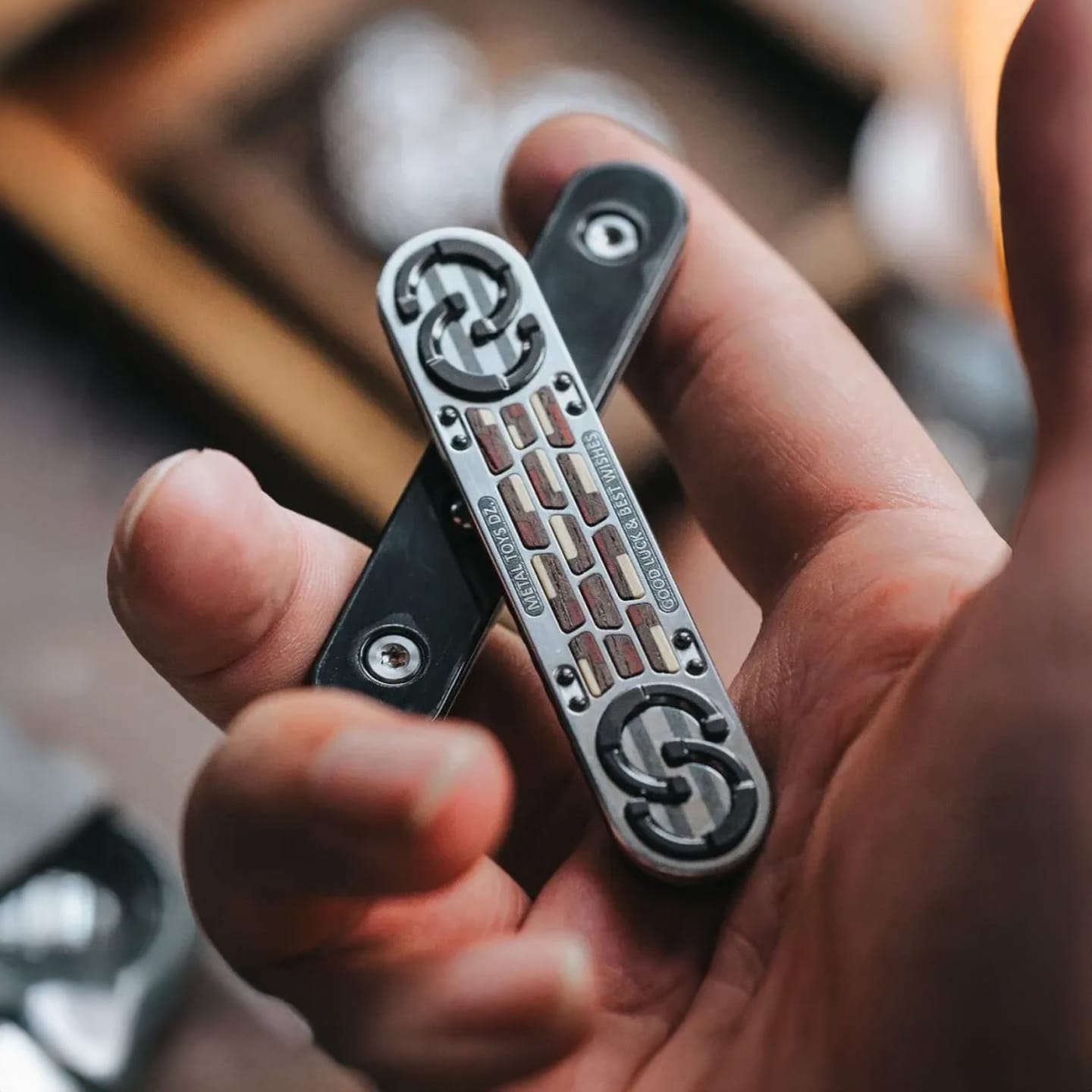 Metal Toys DZ 禁店铺满减及优惠代码 Top D Stainless Steel/Zirconium/wood