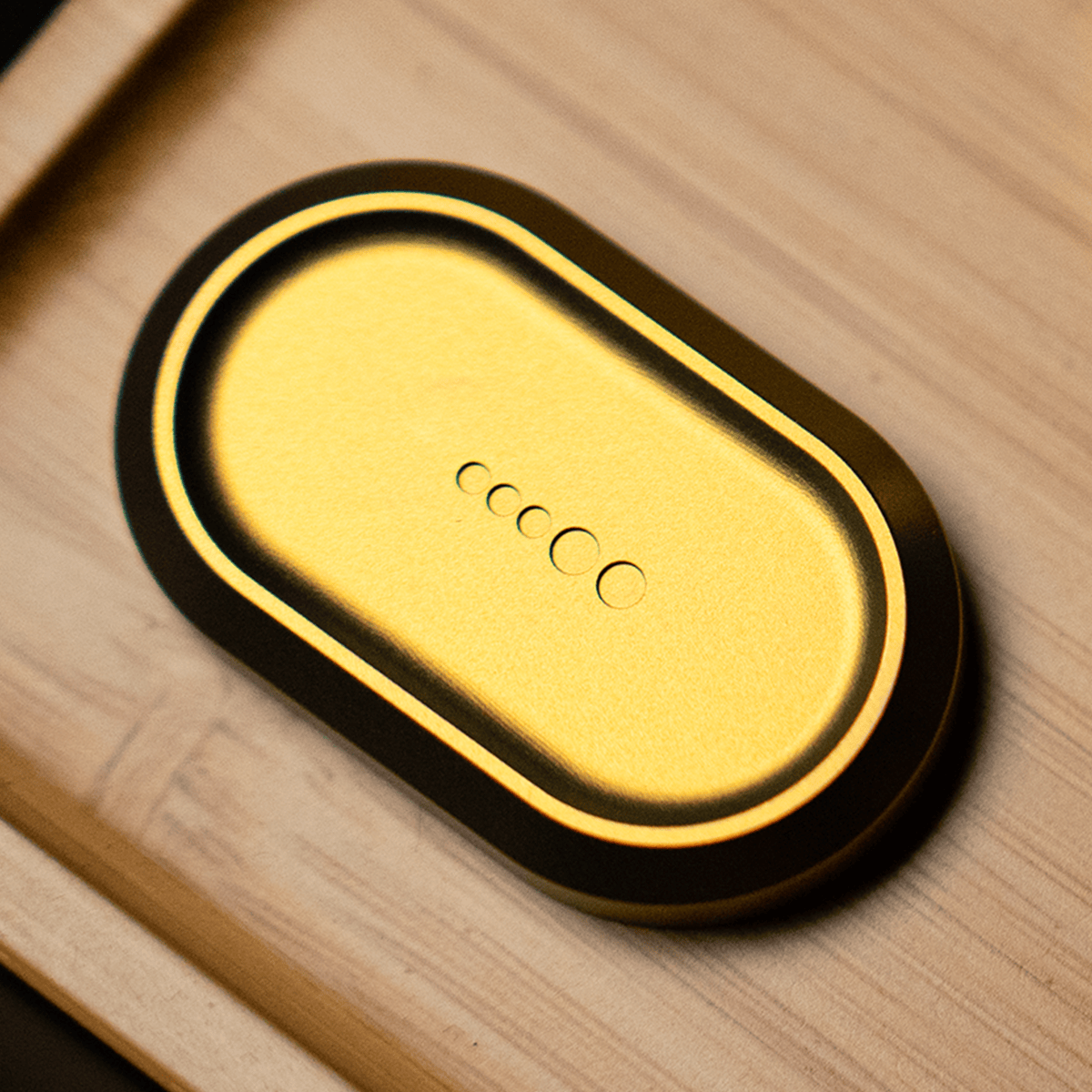 NADO Fidget Slider Nado Titanium gold (Squeak Cadence) ships in 3 days