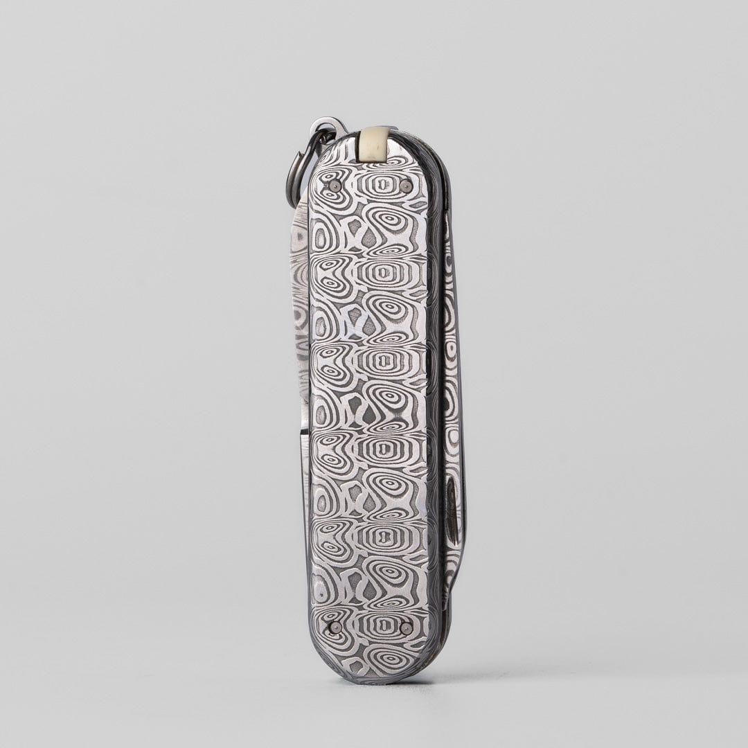 New Play Multi Tool 58 Swiss Army Knife BlueTongue Damascus