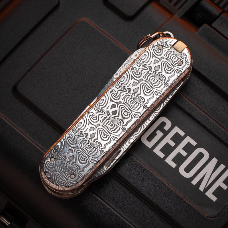 New Play Multi Tool 58 Swiss Army Knife BlueTongue Damascus