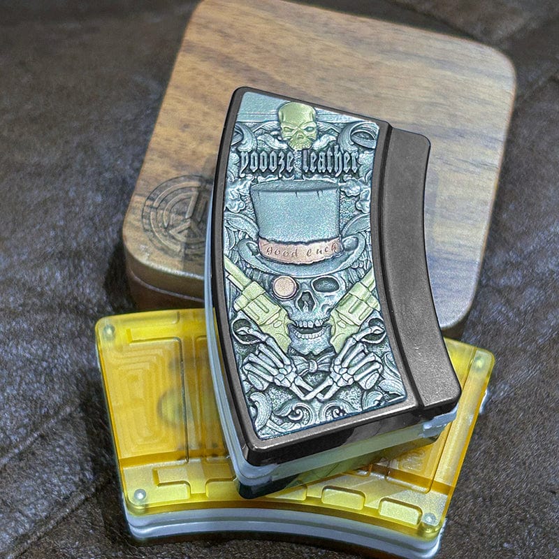 Novo studio Fidget Slider Box Magazine