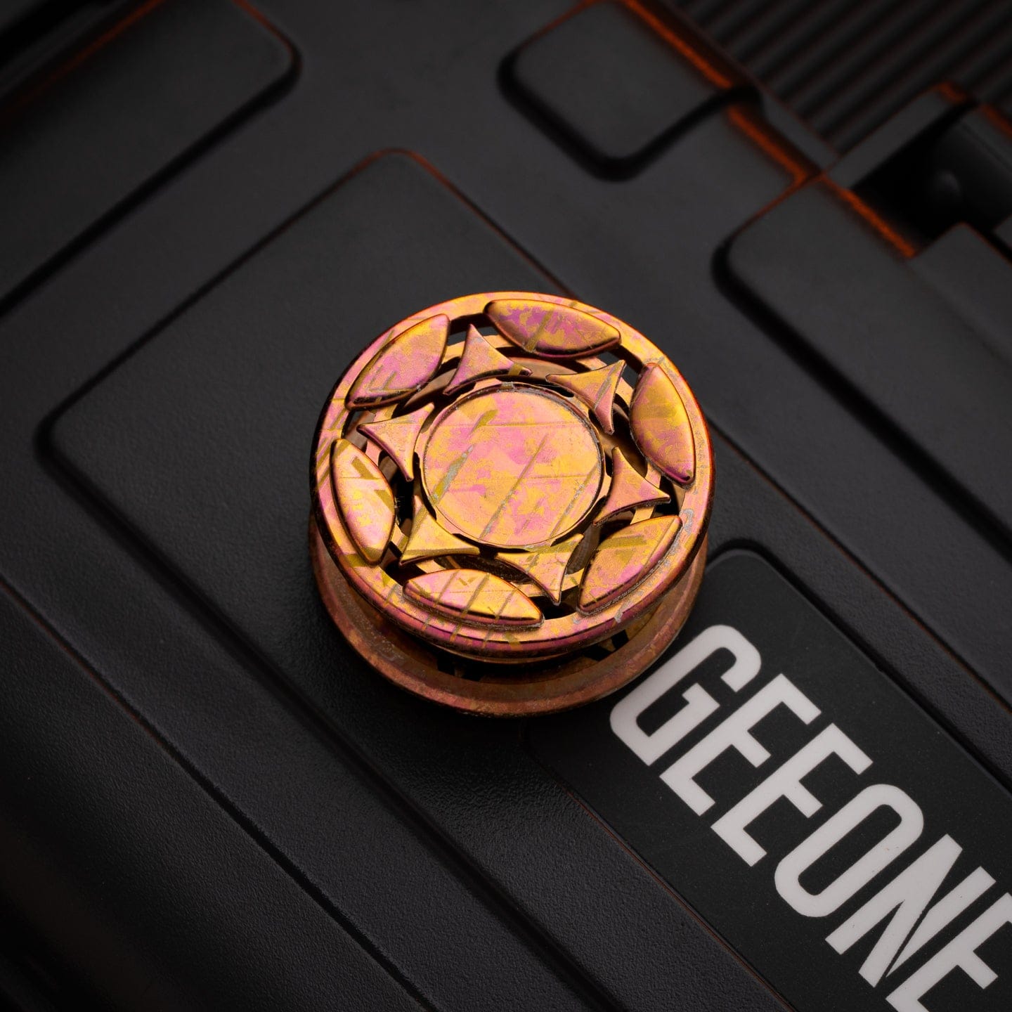 One realm 只禁优惠代码 Hexagram Spinner Buttons Crystal Titanium-orange