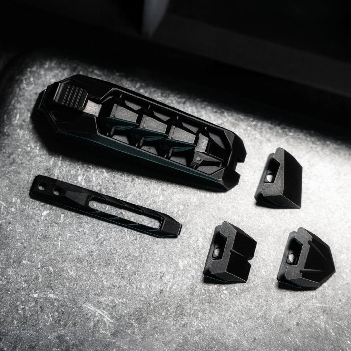 Proxy EDC 只禁优惠代码 DRAGON RIDGE Titanium black-set (ships in 50 days)