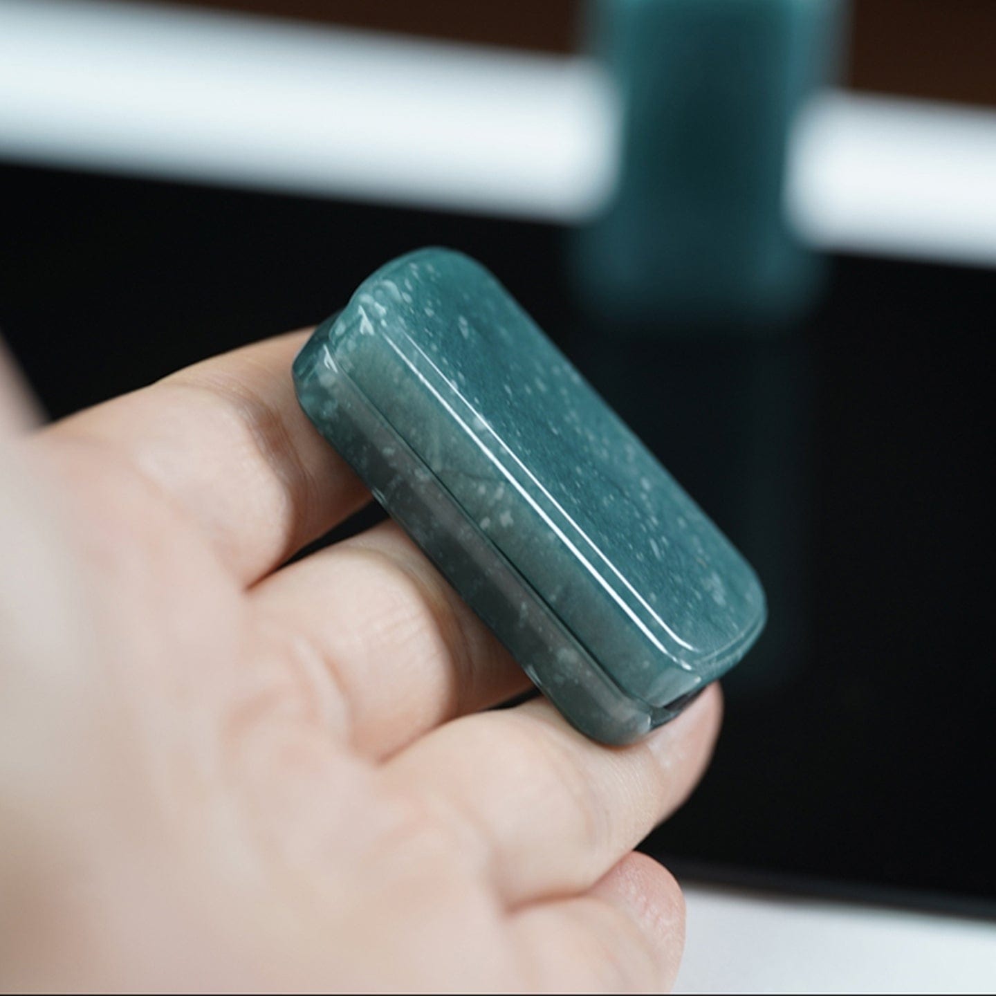 RiDoMi 只禁优惠代码 Leisure Slider Guatemalan jade (ships in 10 days)