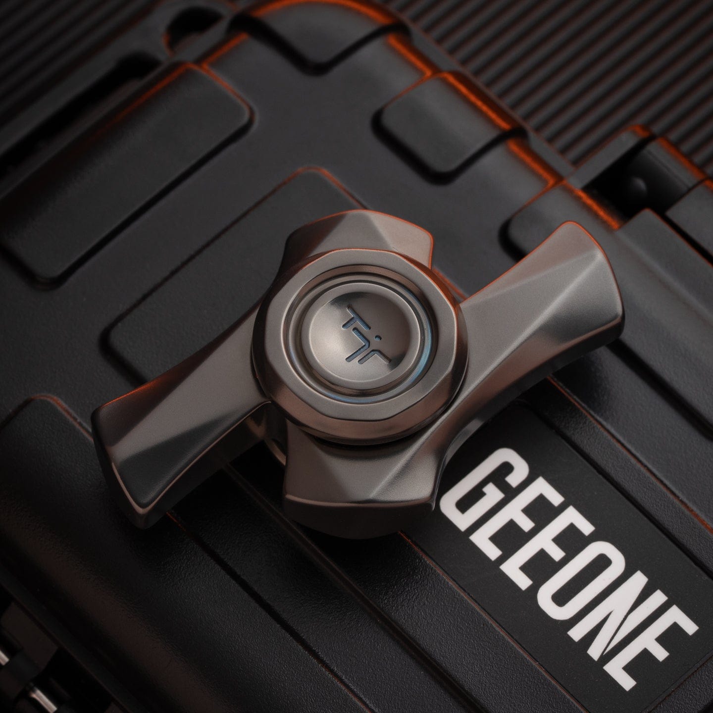 TJR THUNDER Porcelain washed Titanium