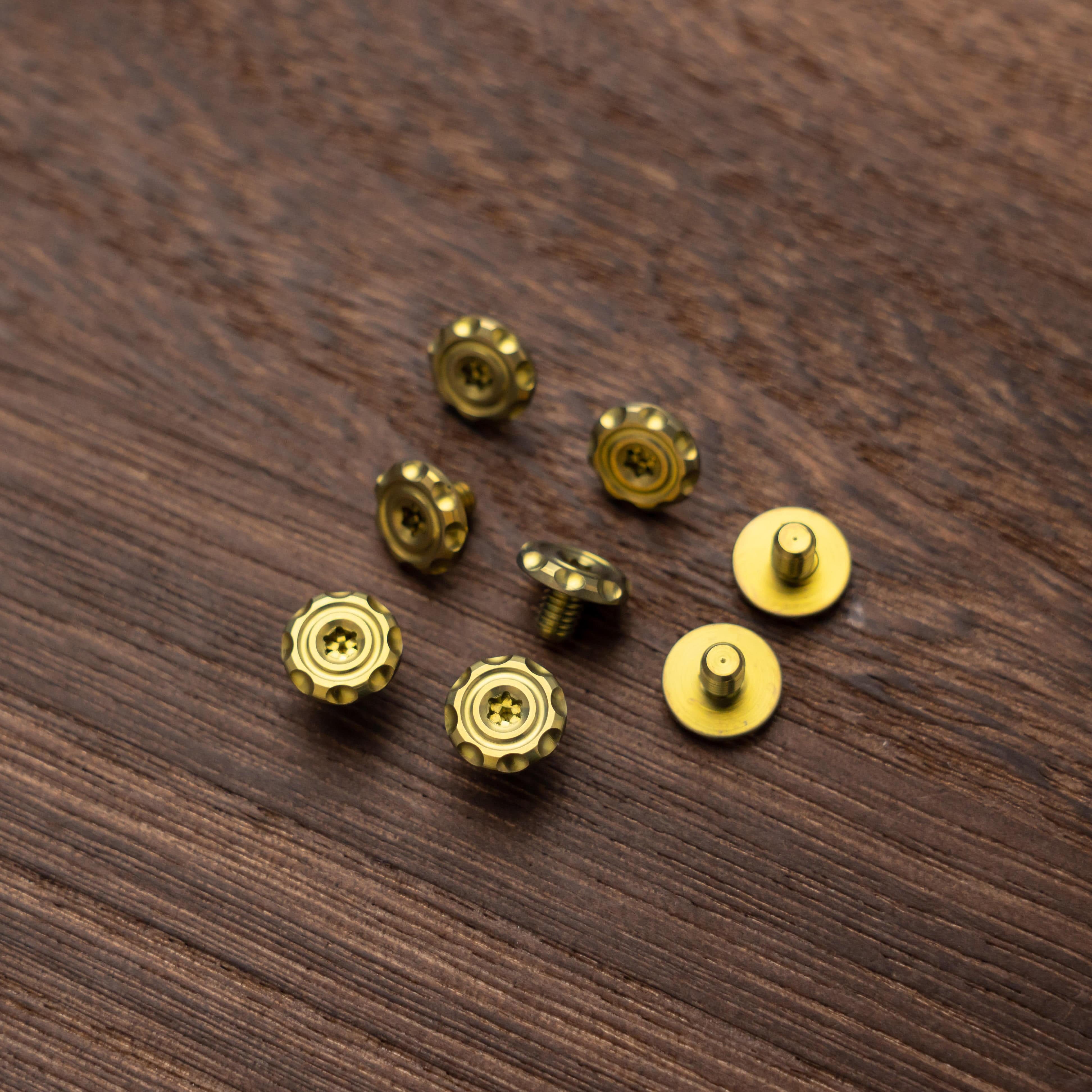 WANWU Multi Tool Crusier Golden Ti screws (8pcs)