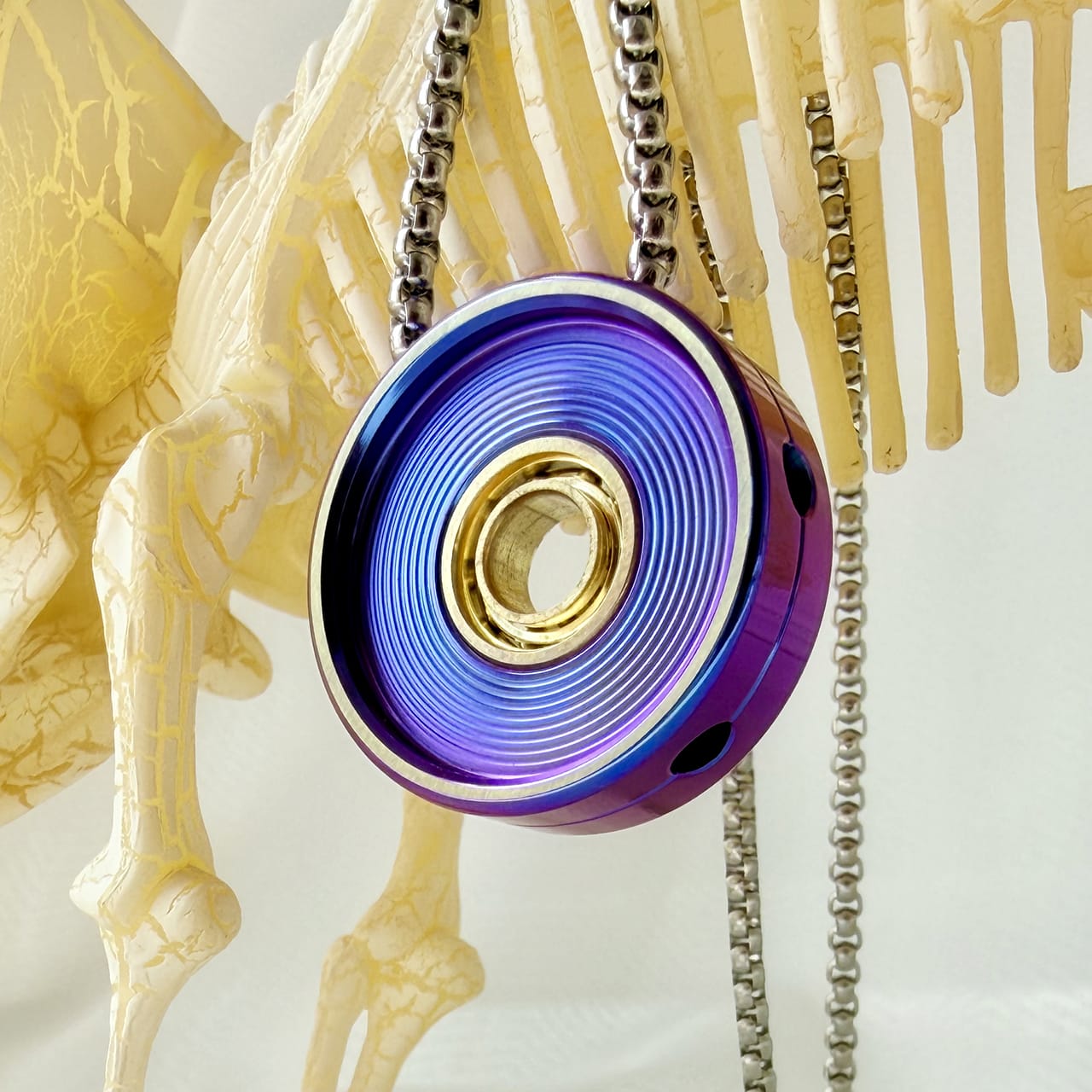 WM EDC 只禁优惠代码 Novo Buttons Necklace Zirconium-Purple+Gold