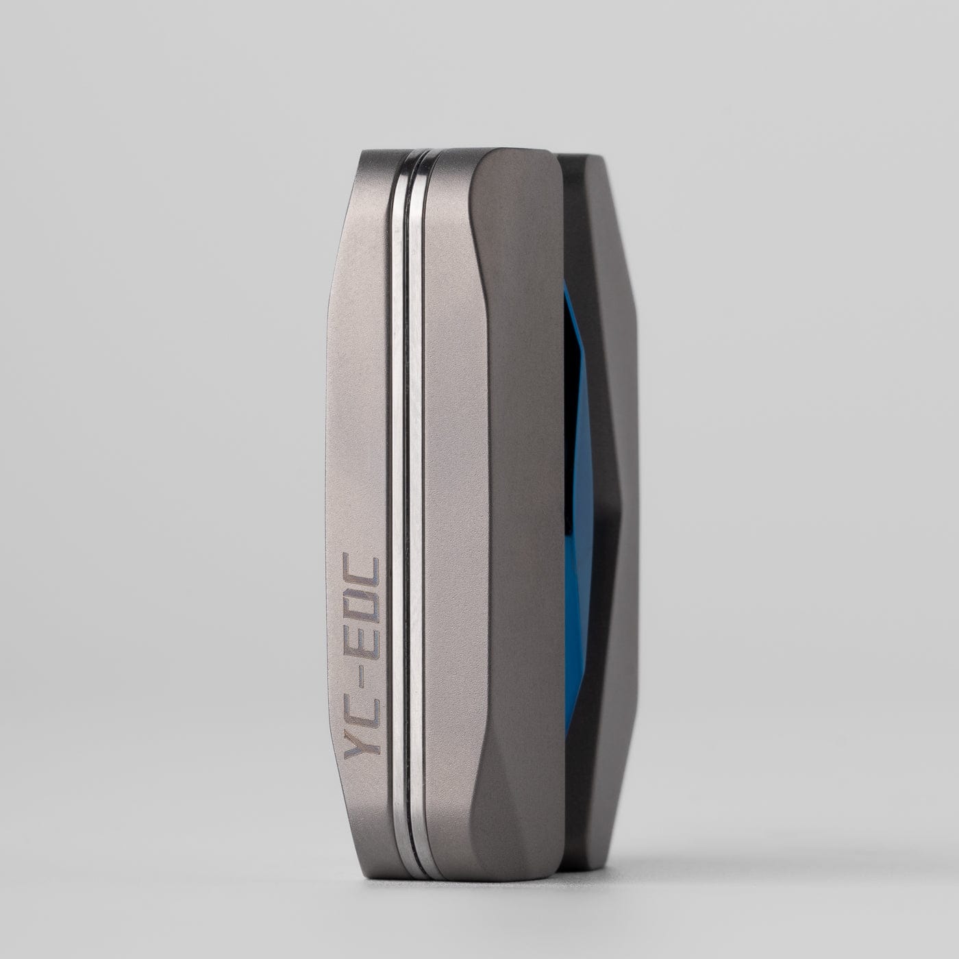 YC EDC 只禁优惠代码 Mountain Titanium