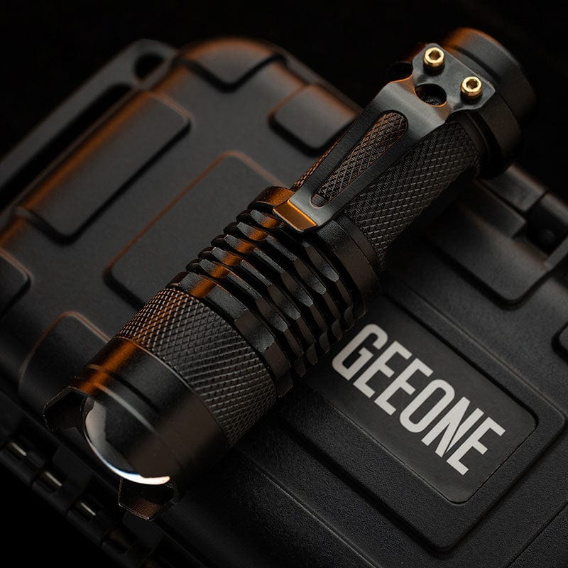 GEEONE Accessories Glass Luminous Tube Installation Tools / UV Flashlight (Battery not included)