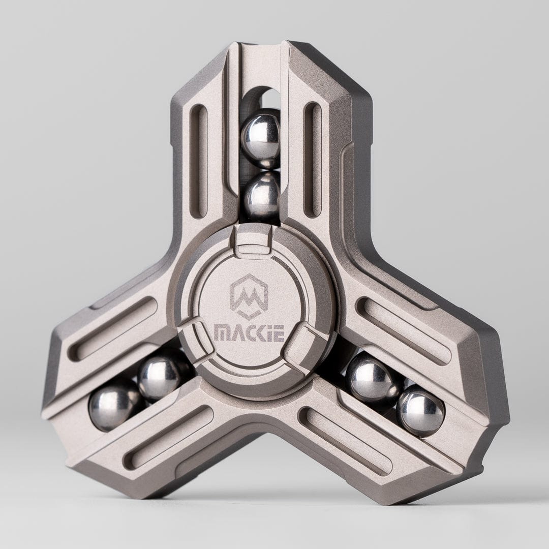 MACKIE Fidget Spinner KNIGHT 2.0 Titanium