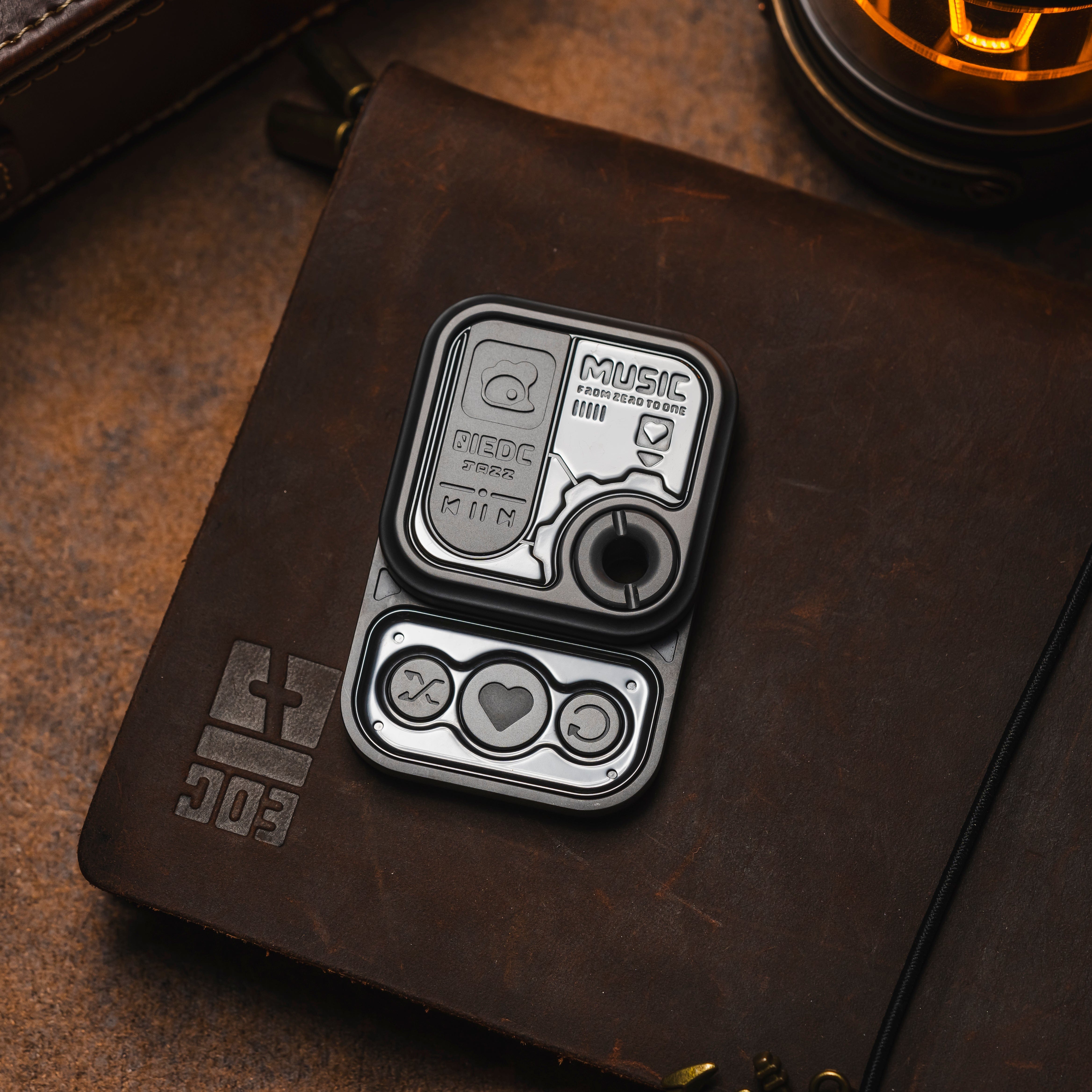 01EDC 只禁优惠代码 CD Player Cube Blasted Zirconium