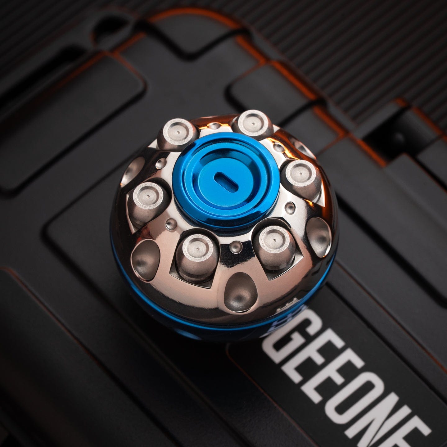 42.COSMO 只禁优惠代码 Death Star Titanium blue