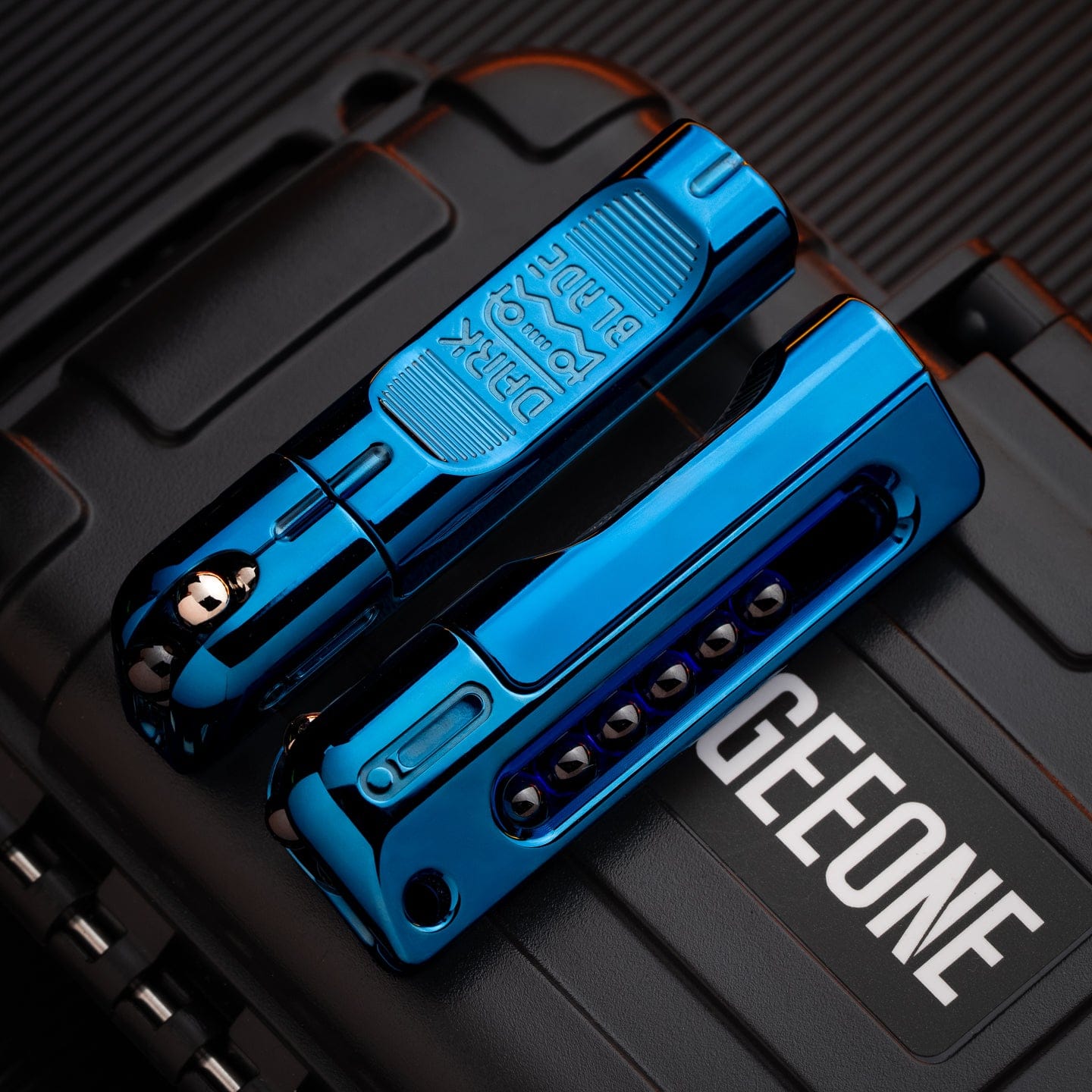 Basement Director 只禁优惠代码 Dark Blade Slider Polished Zirconium-blue