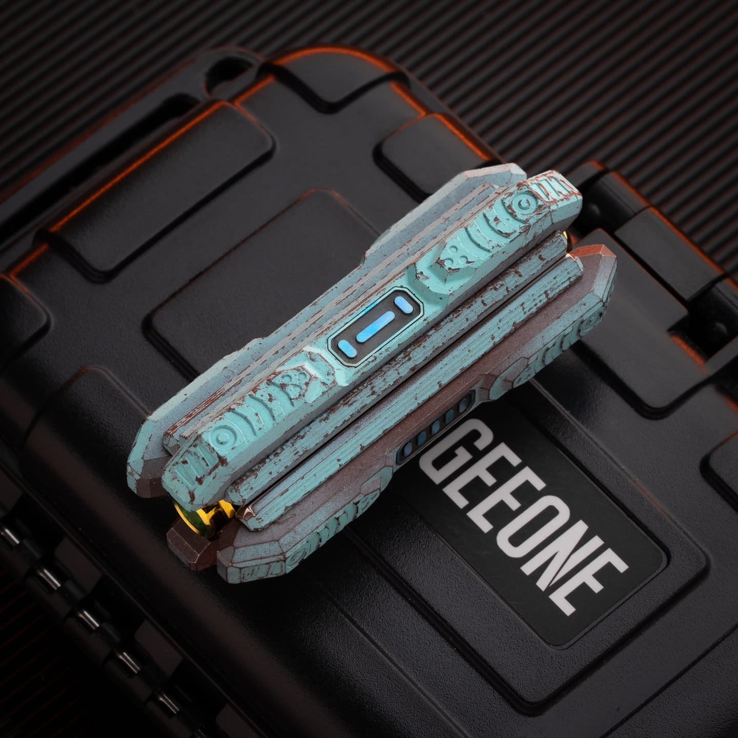 BOX EDC 只禁优惠代码 Rail Striker Titanium - Azure Luan