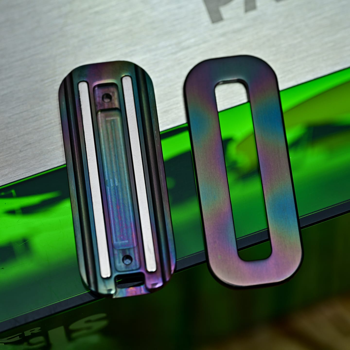 Bpmods Fidget Slider Pioneer Oil Slick Zirconium Shell + Damped Base Plate (without track)