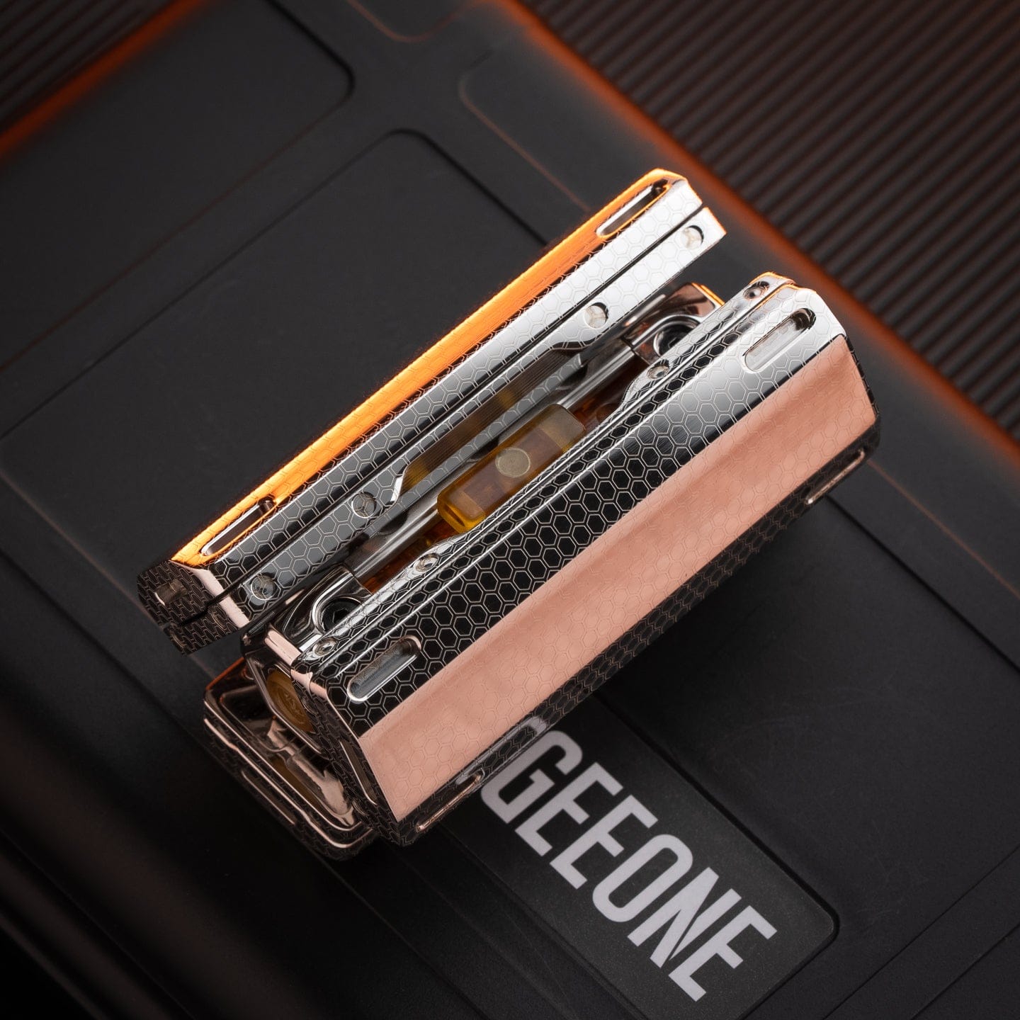 Carry 只禁优惠代码 NUCLEAR POWER Stainless Steel (Superconductor pattern)