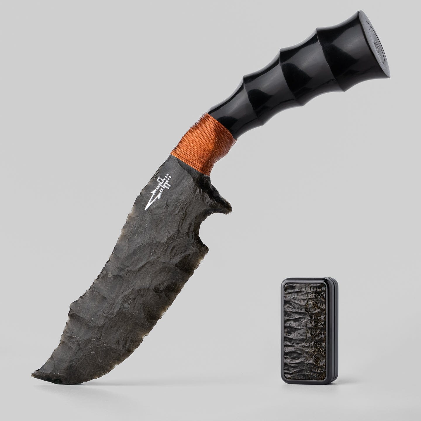 DCM 禁店铺满减及优惠代码 Joyous Hunting Knife
