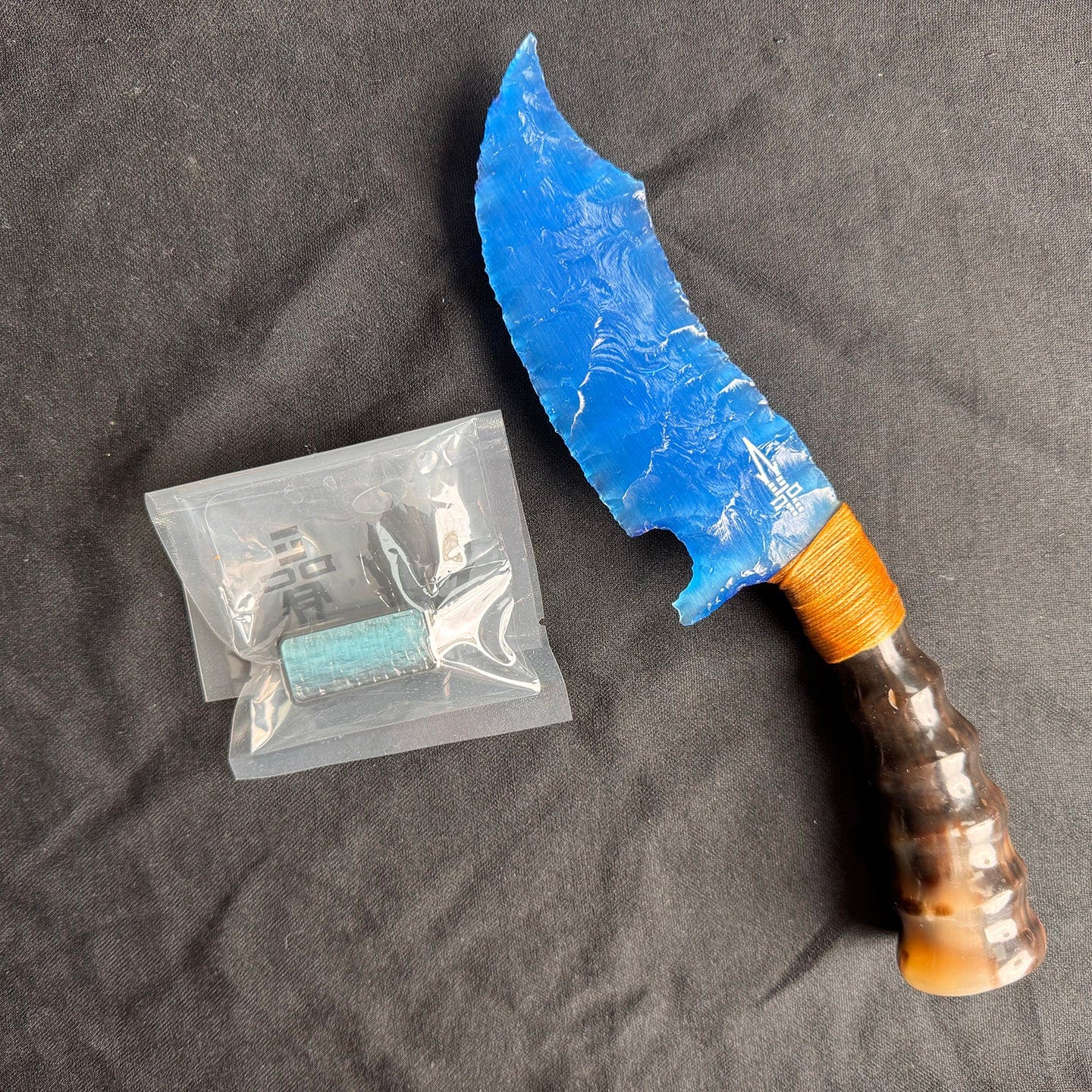 DCM 禁店铺满减及优惠代码 Joyous Hunting Knife Zirconium/blue Chrysoberyl slider+blue Chrysoberyl hunting knife