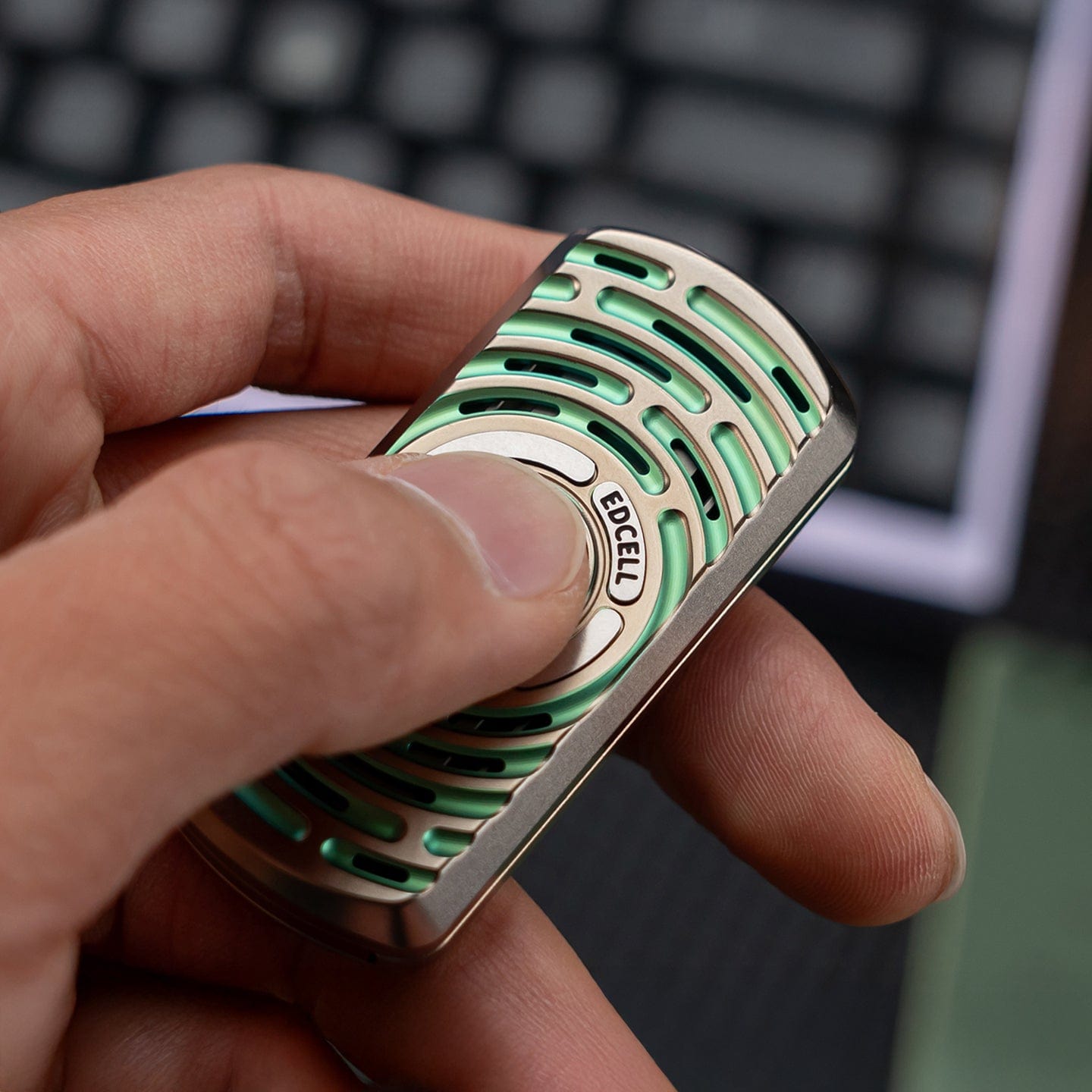 DJG & EDCELL, Dex Jelly Slider, Fidget Slider