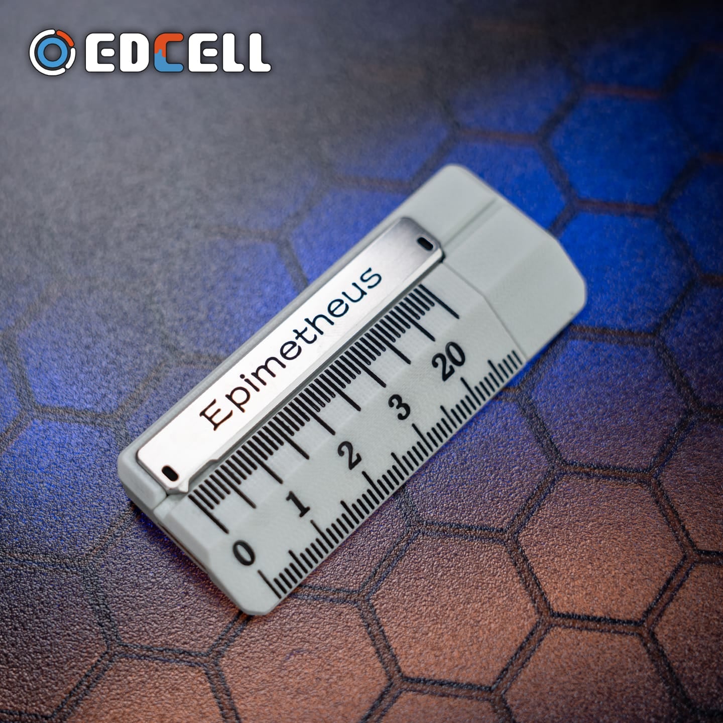 EDCELL Fidget Slider Quirky Ruler G10 white + Stainless Steel