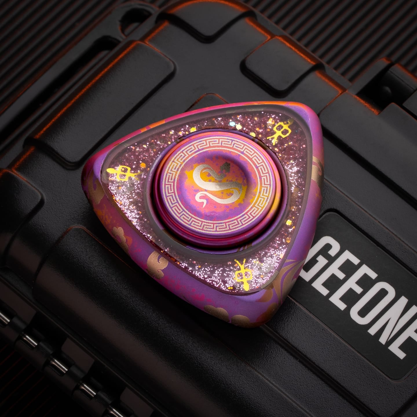 Fatboy 只禁优惠代码 Ditto Titanium Anodized Engraved - Snake