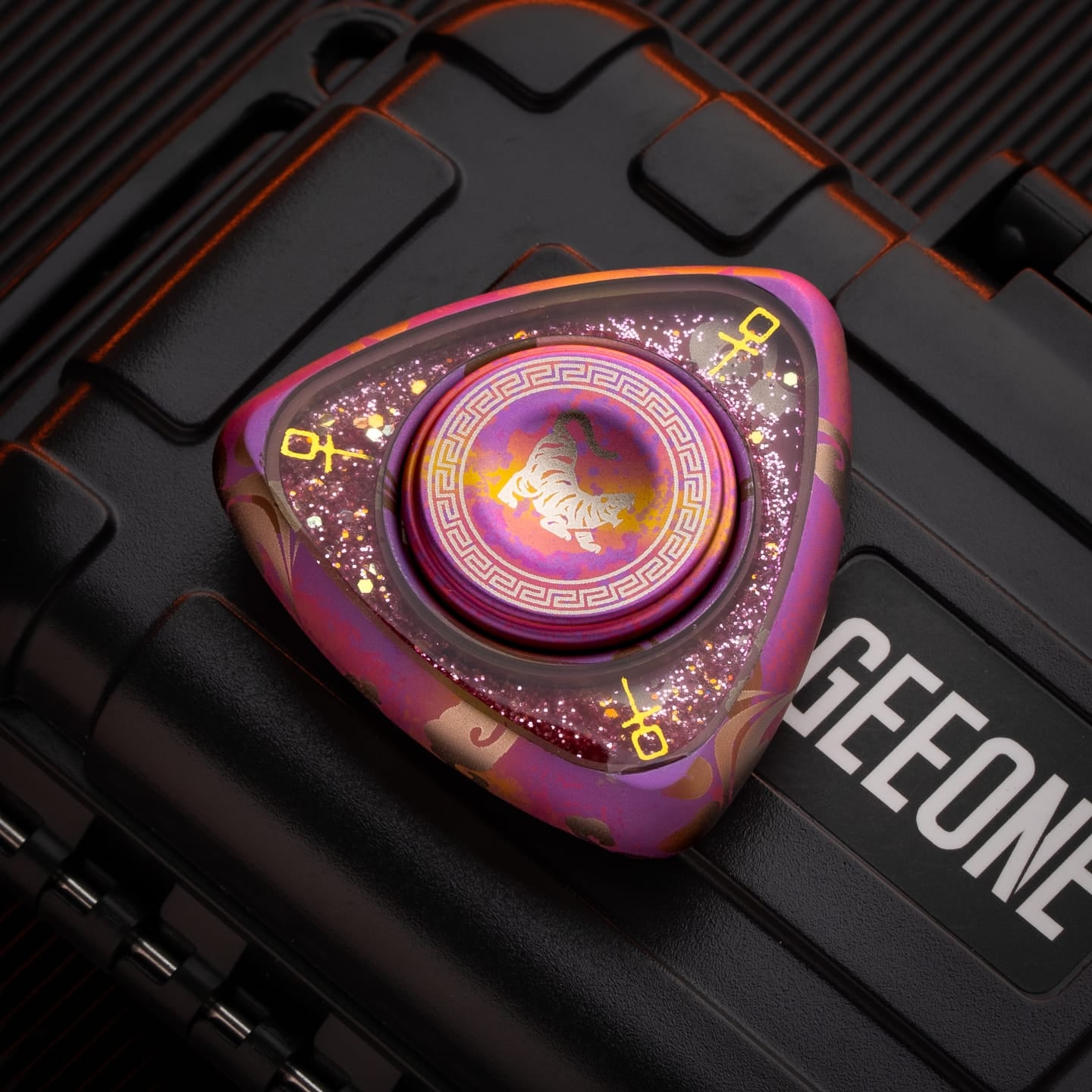 Fatboy 只禁优惠代码 Ditto Titanium Anodized Engraved - Tiger