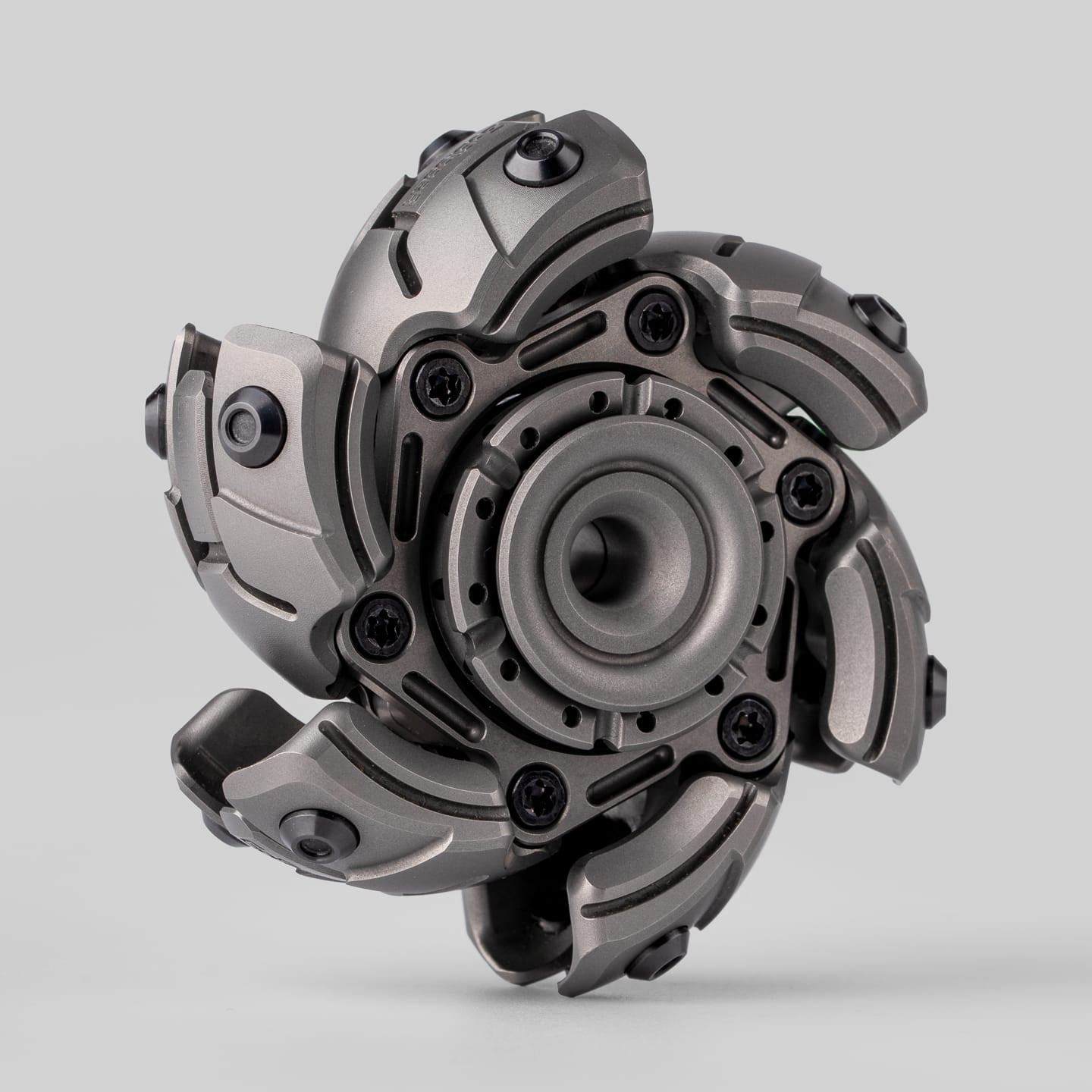 GoBiggeR 只禁优惠代码 Fidget Spread (Pillbug 2.0) Titanium/Zirconium (ships in the end of 2026)