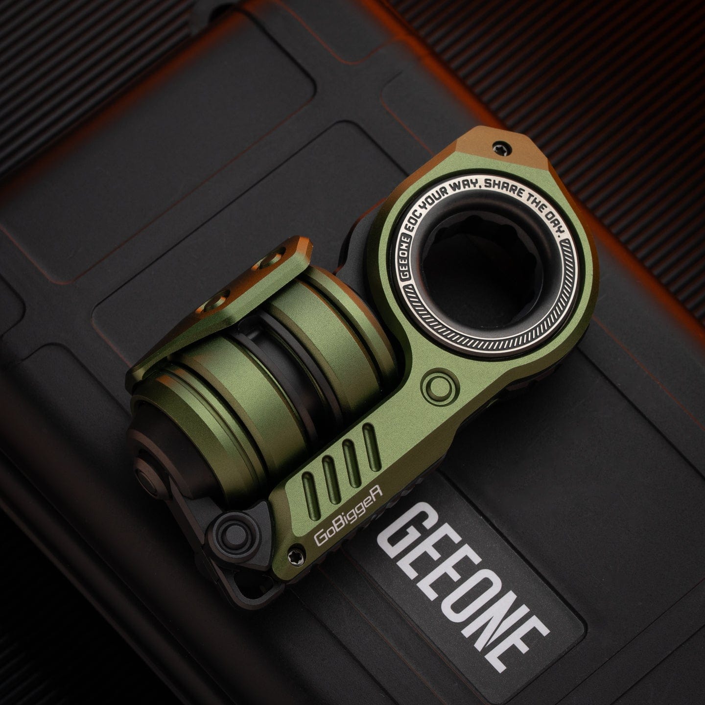 GoBiggeR Fidget Slider Sinian Lite Sinian / Aluminum-army green + zircuti rings