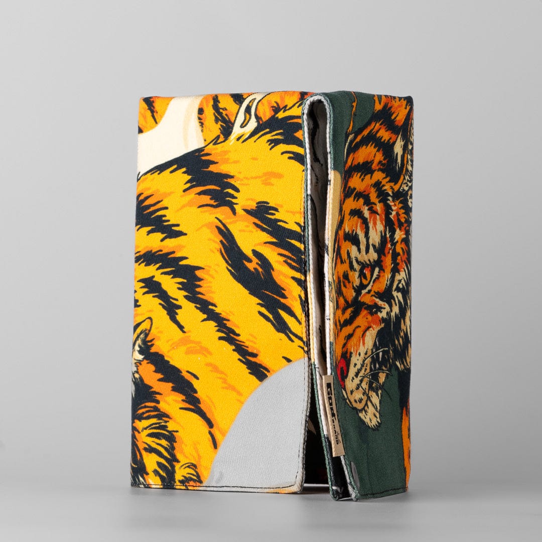 God's hand Other Tiger Knife Kerchief Pashm