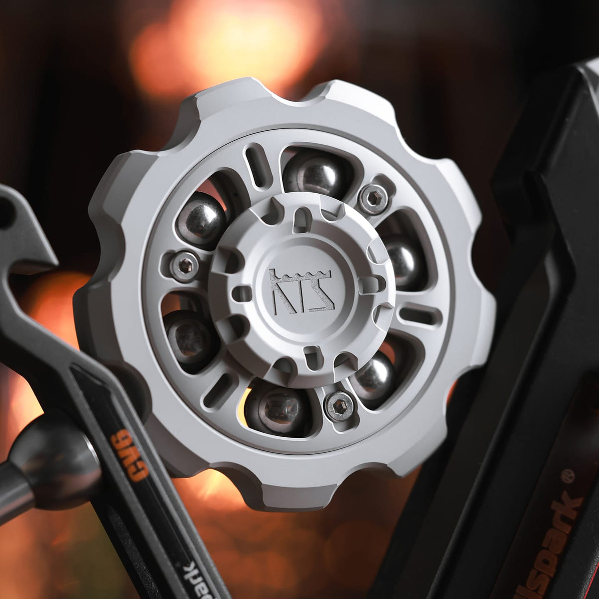 KTS 只禁优惠代码 Gear Storm Aluminum White (Micro arc oxidation)