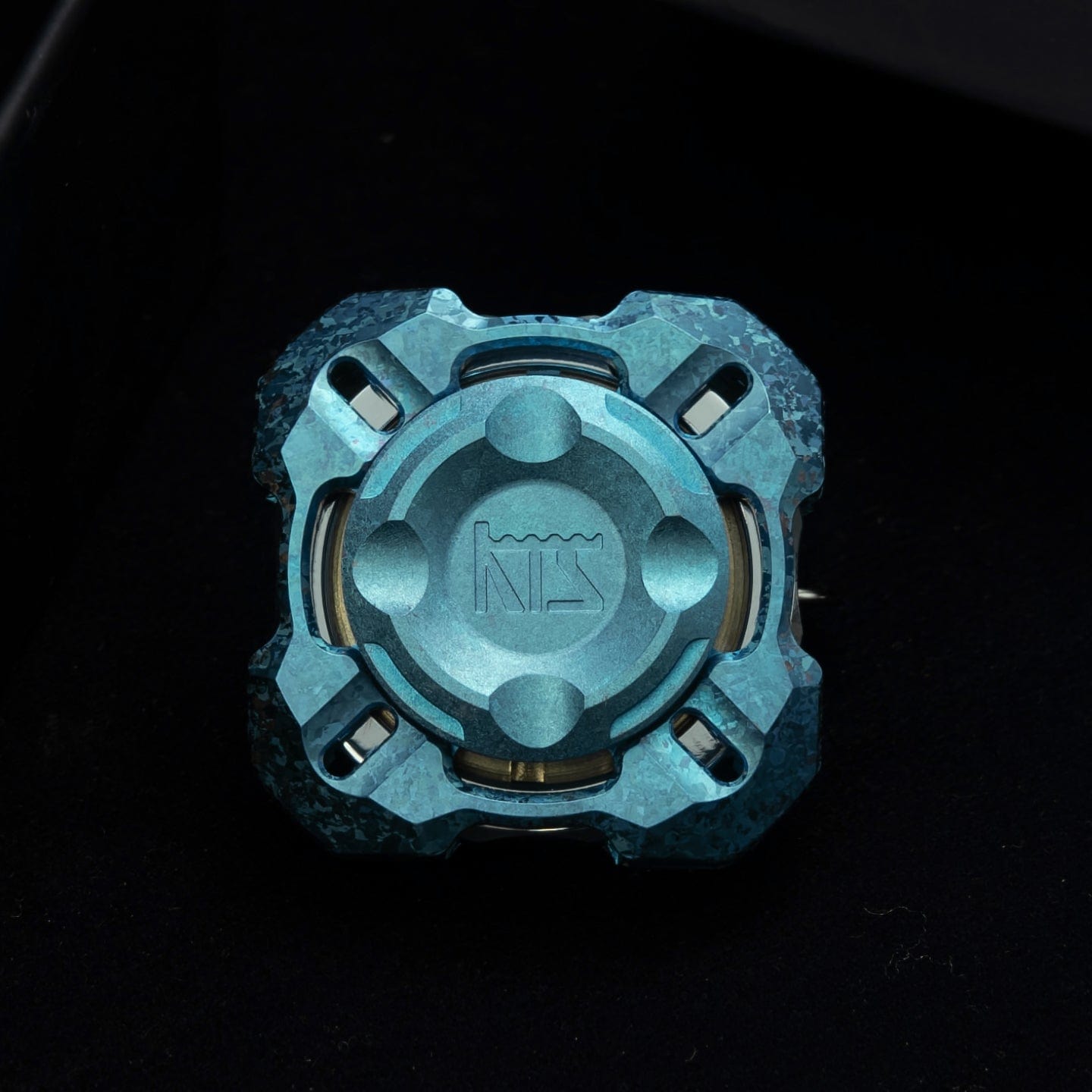 KTS 只禁优惠代码 M4 Tenon Spinner Crystal Titanium-blue