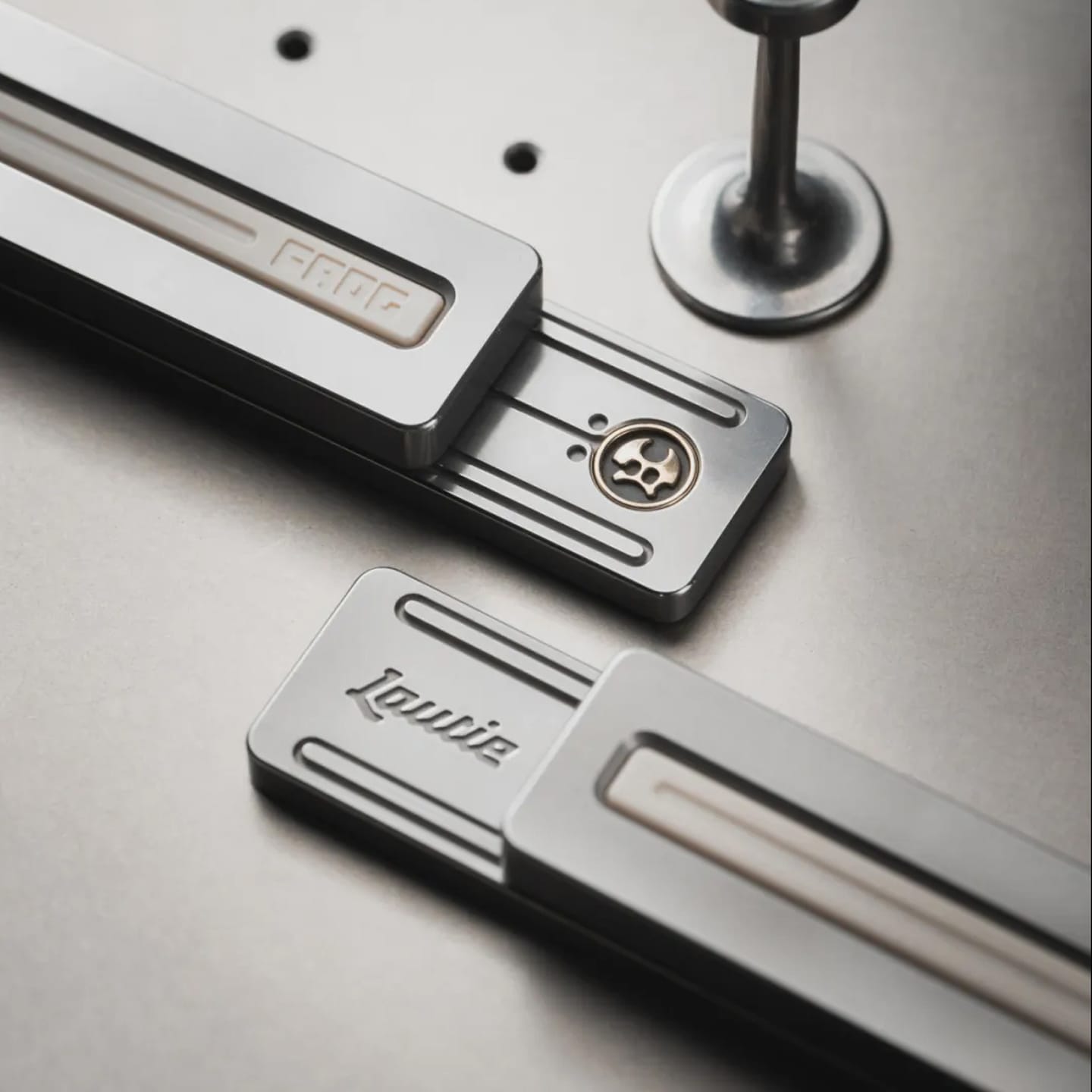 Lautie EDC Frog Mechanical Slider, SpyWars Series